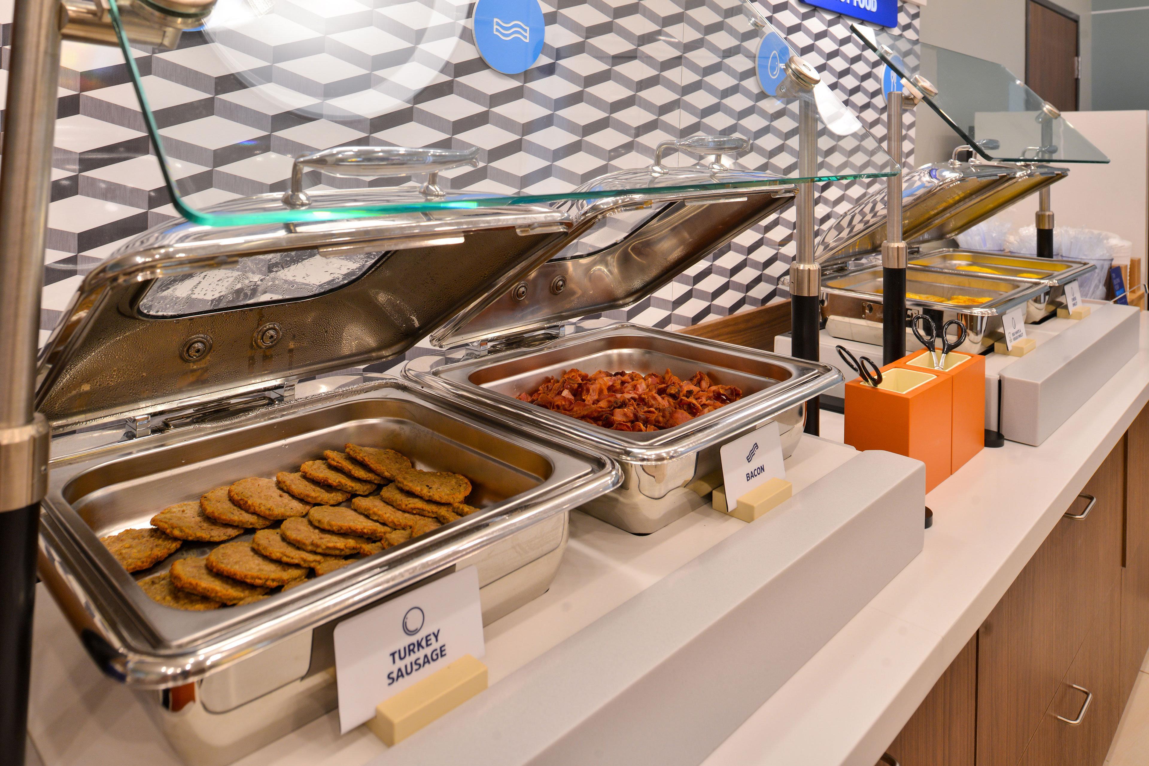 Holiday Inn Express Hotel & Suites Forest By Ihg Bagian luar foto