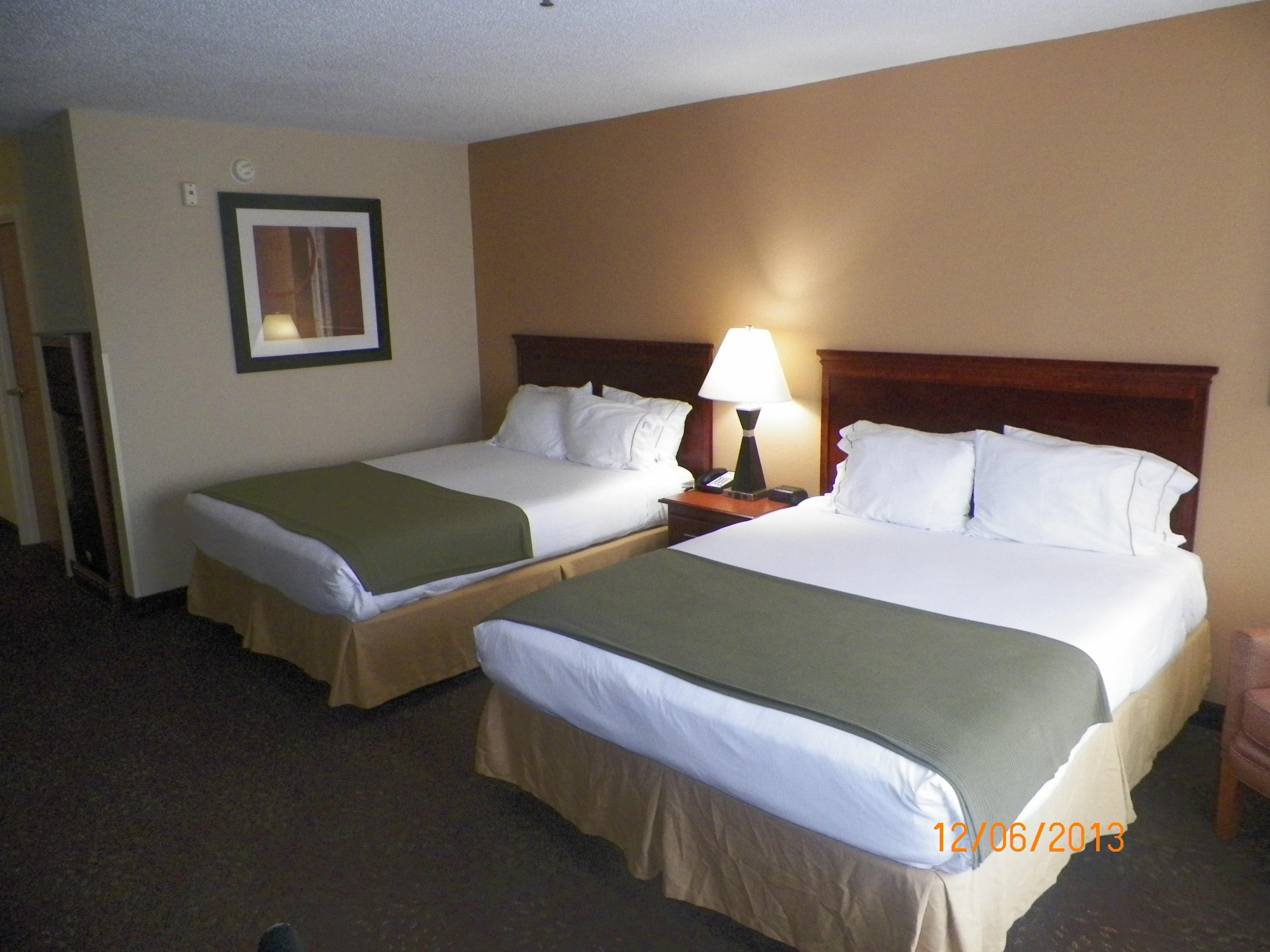 Holiday Inn Express Hotel & Suites Forest By Ihg Bagian luar foto