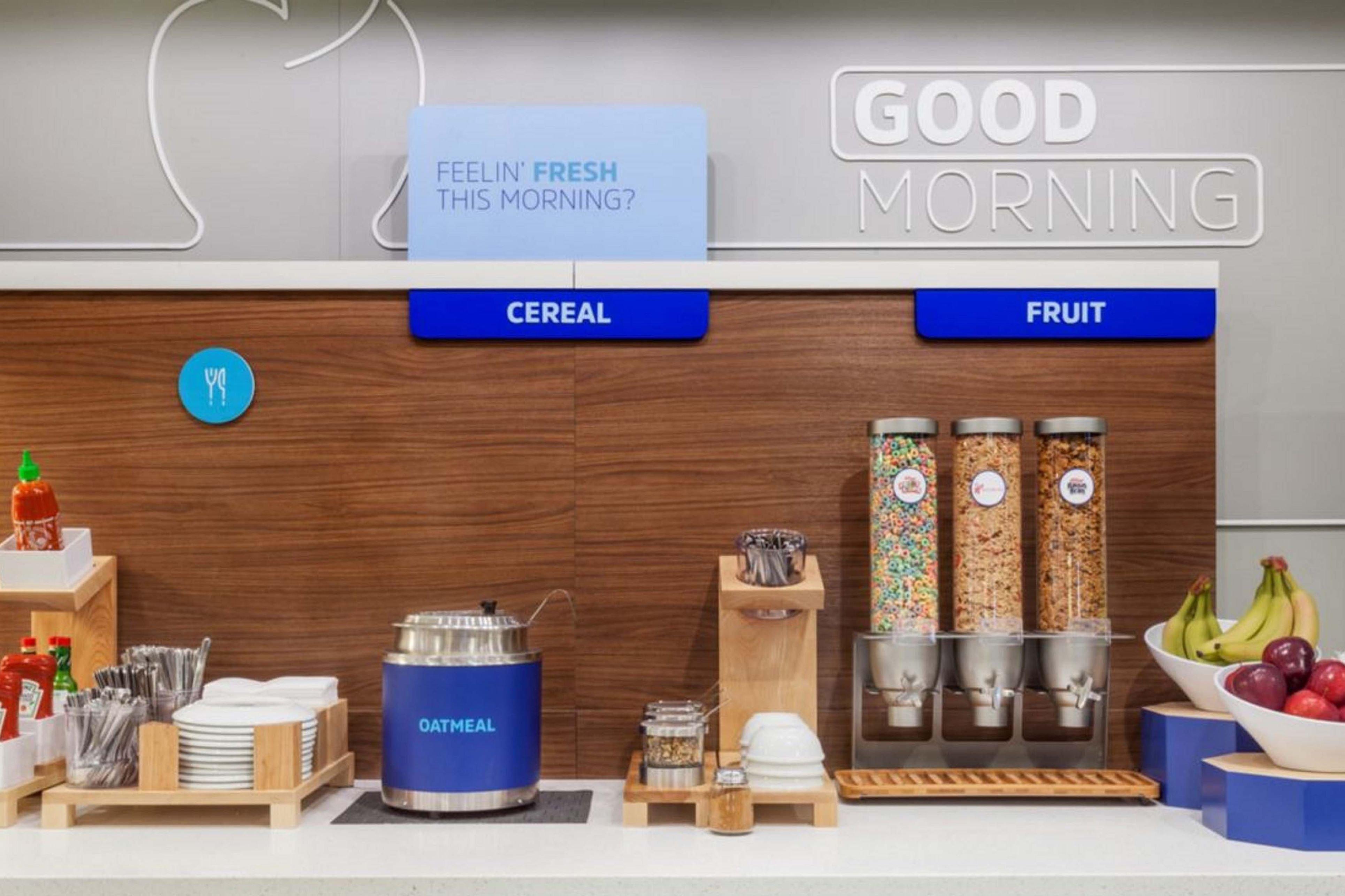 Holiday Inn Express Hotel & Suites Forest By Ihg Bagian luar foto